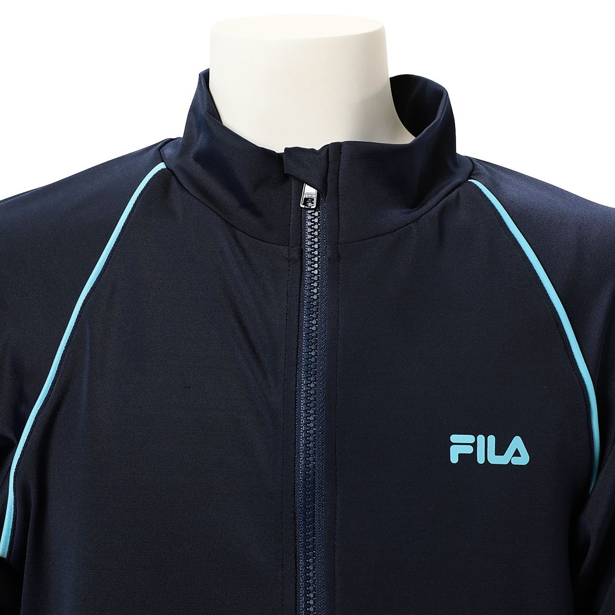 FILAナガソデラッシュガード