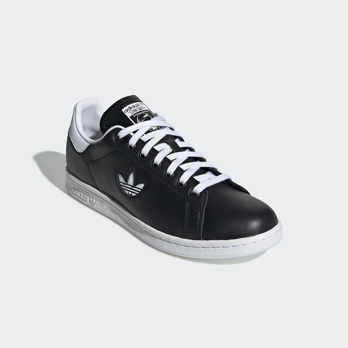 STAN SMITH