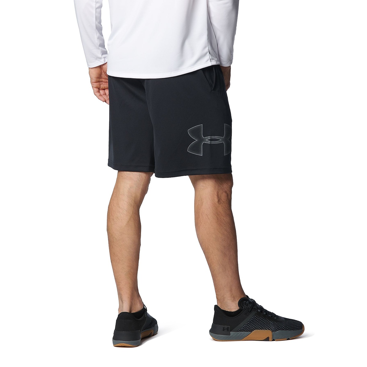 UA TECH GRAPHIC SHORTS