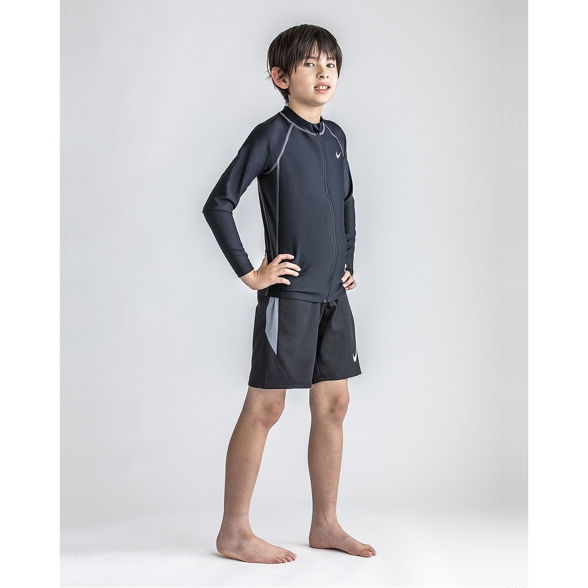 ナイキ　BOYS　ロングスリーブ　Ｆ／Ｚ　UVラッシュガート゛