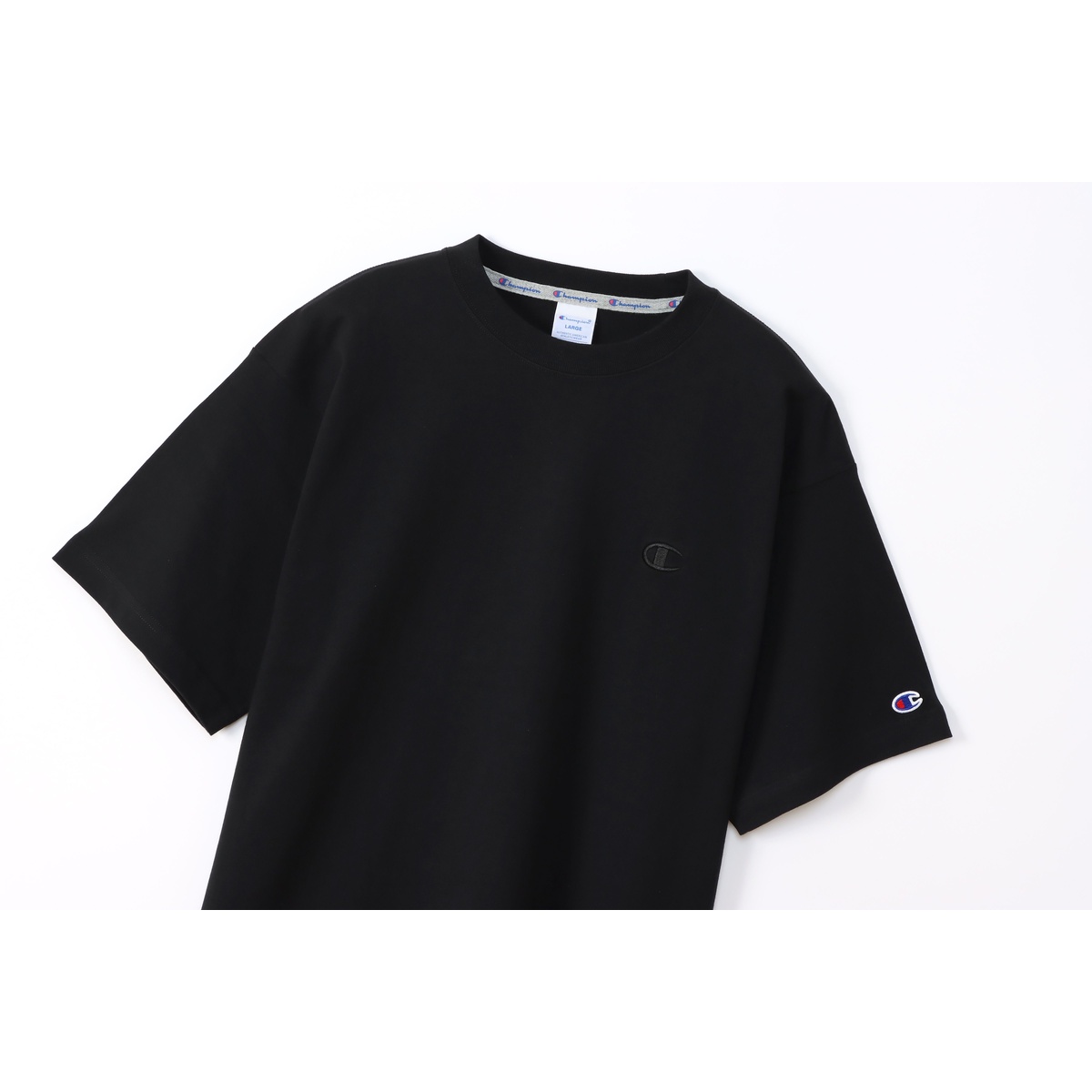 SHORT SLEEVE T-SHIRT