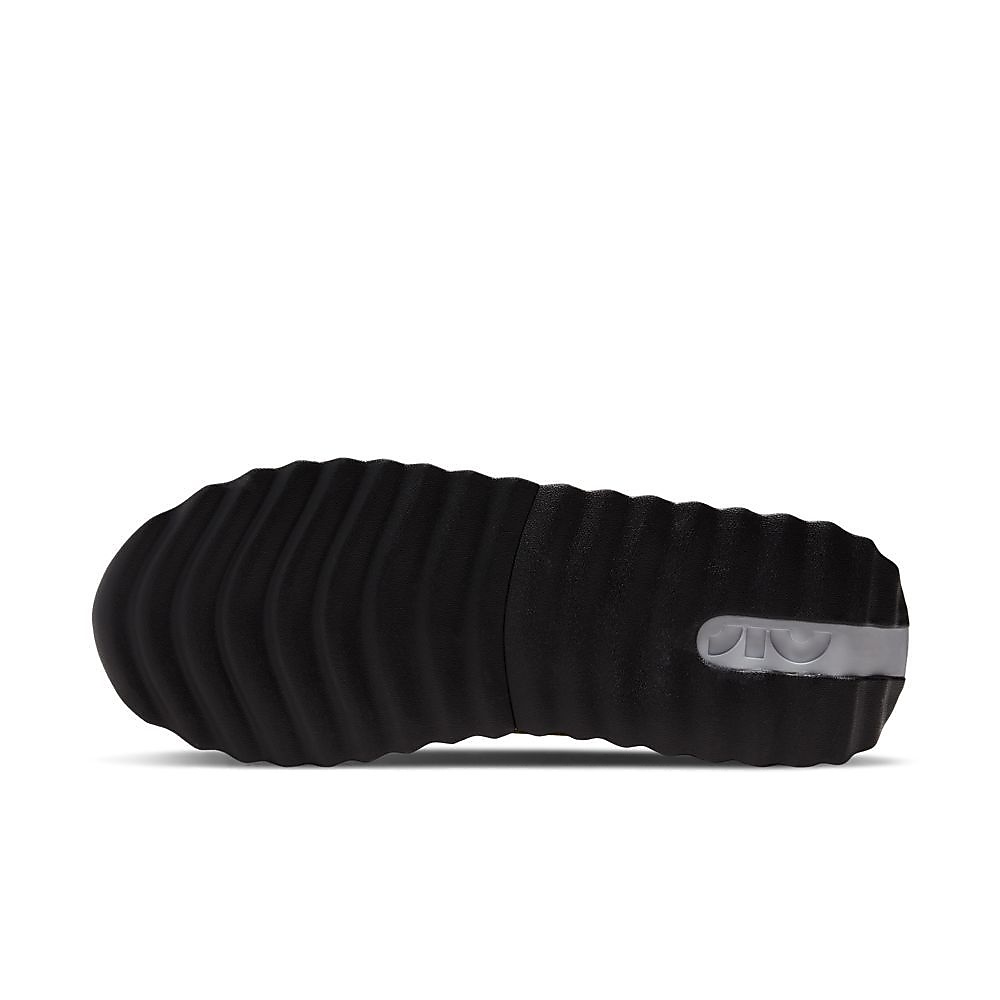 ナイキ エア マックス DAWN