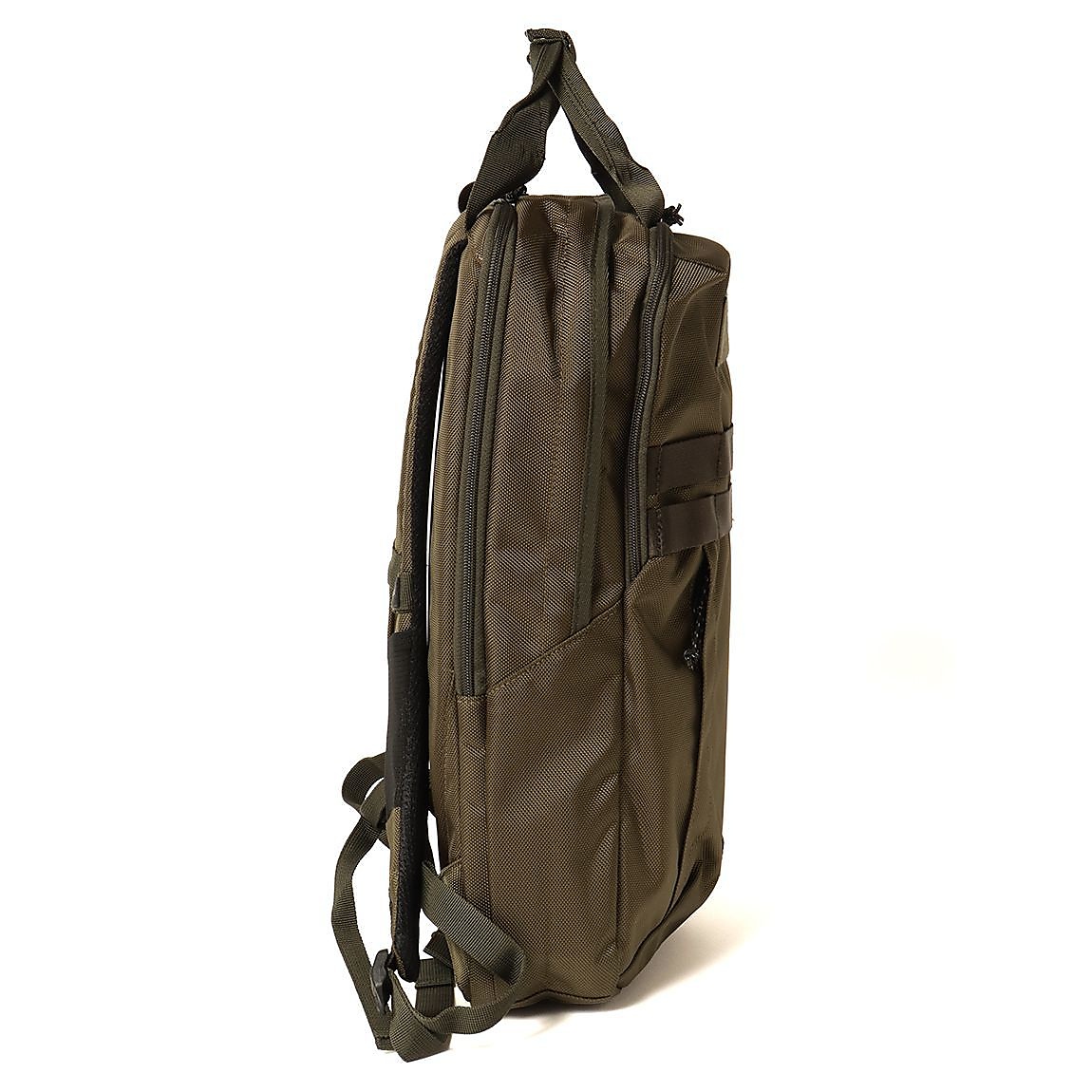 バックパック １７L