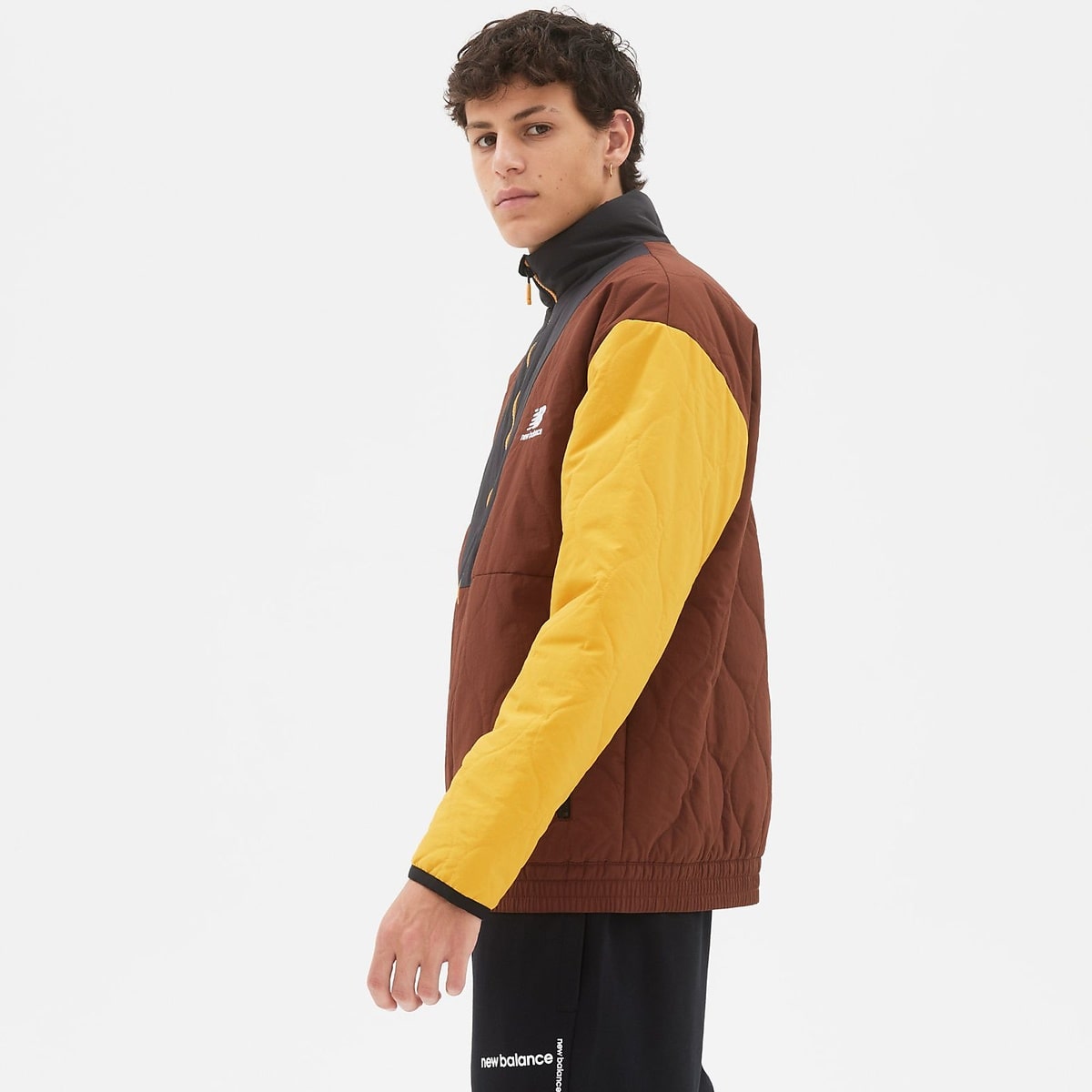 NB ATHLETICS フルジップ  キルティング アウターウエア