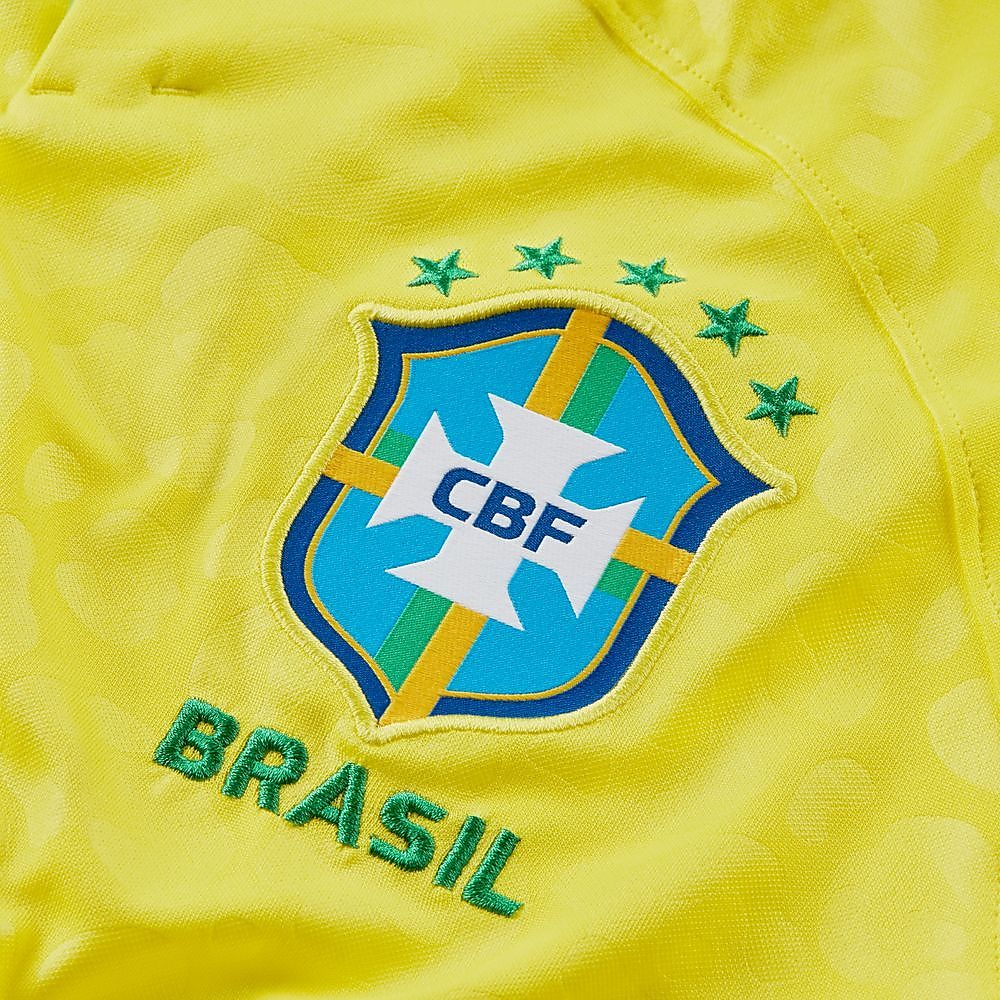 2022年モデル ブラジル代表HOMEレプリカシャツ