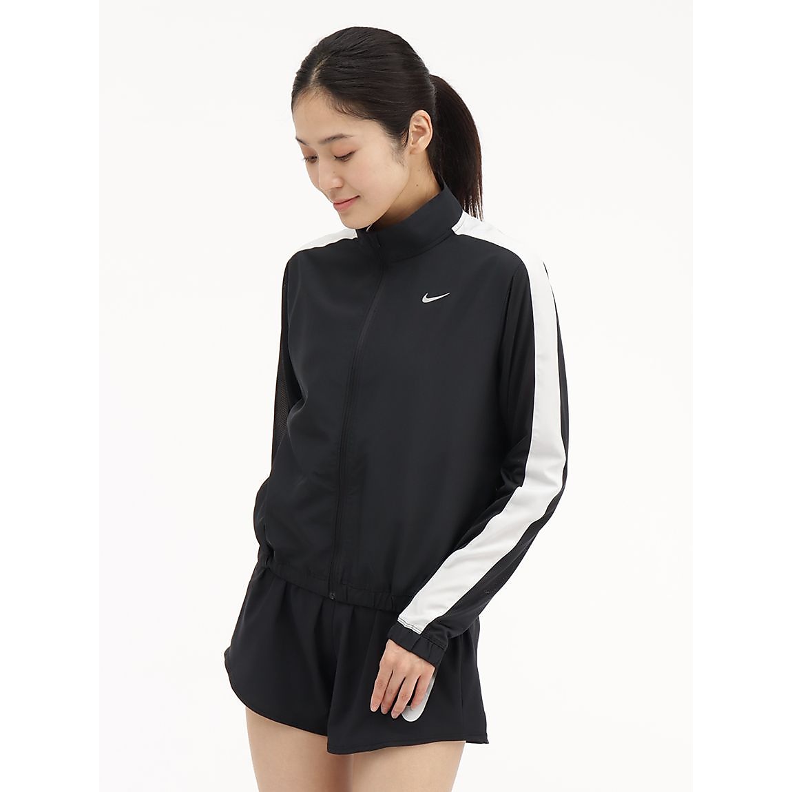 ナイキ ウィメンズ スウッシュ ラン ジャケット