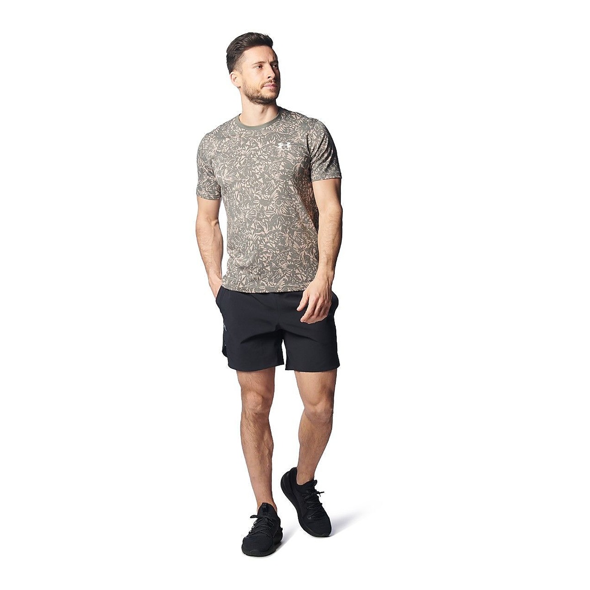 UA CHARGED COTTON SHORT SLEEVE PRINTED