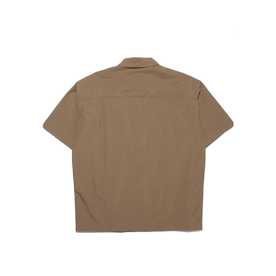 ハーフスリーブシャツ
