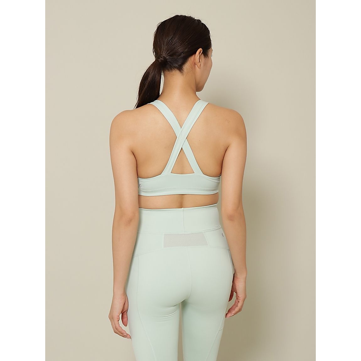 ナイロンスパン:ライトサポート クロッシングショートブラトップLADIES