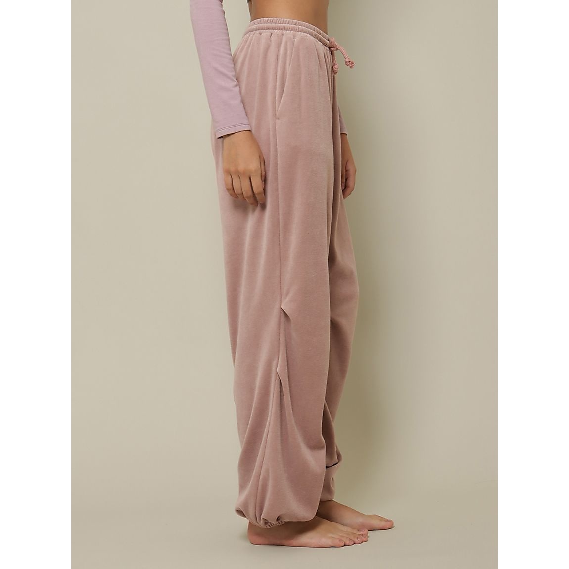 コンパクトベロアワイドパンツ