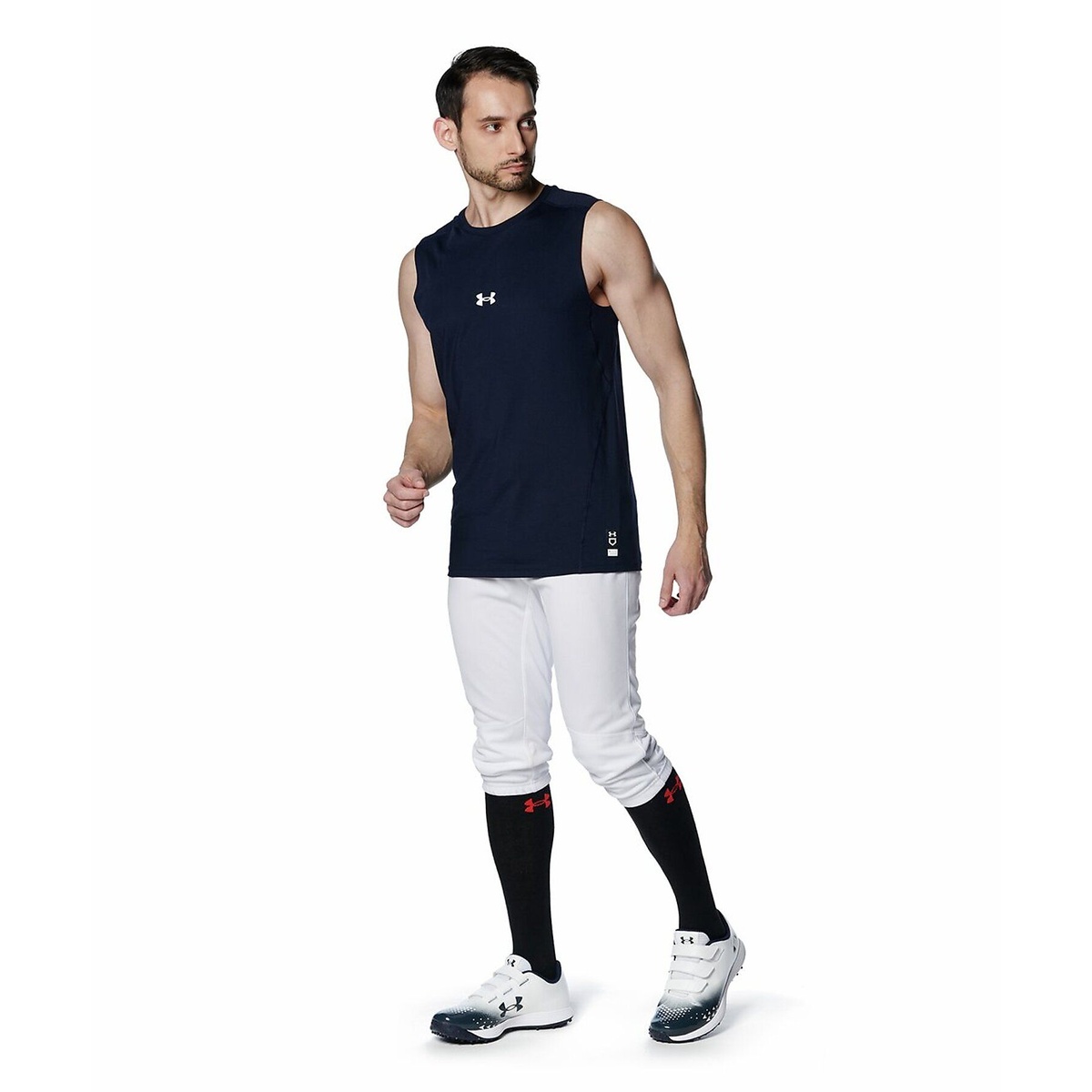 UA HEATGEAR COMFORT FITTED SLEEVELESS CREW NECK SHIRT