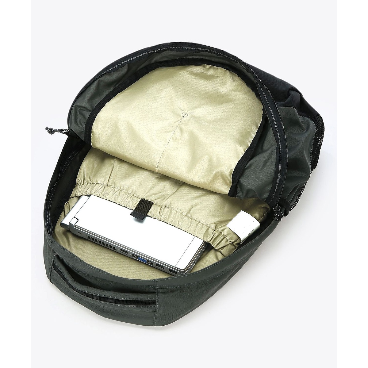 パナシーア30Lバックパック