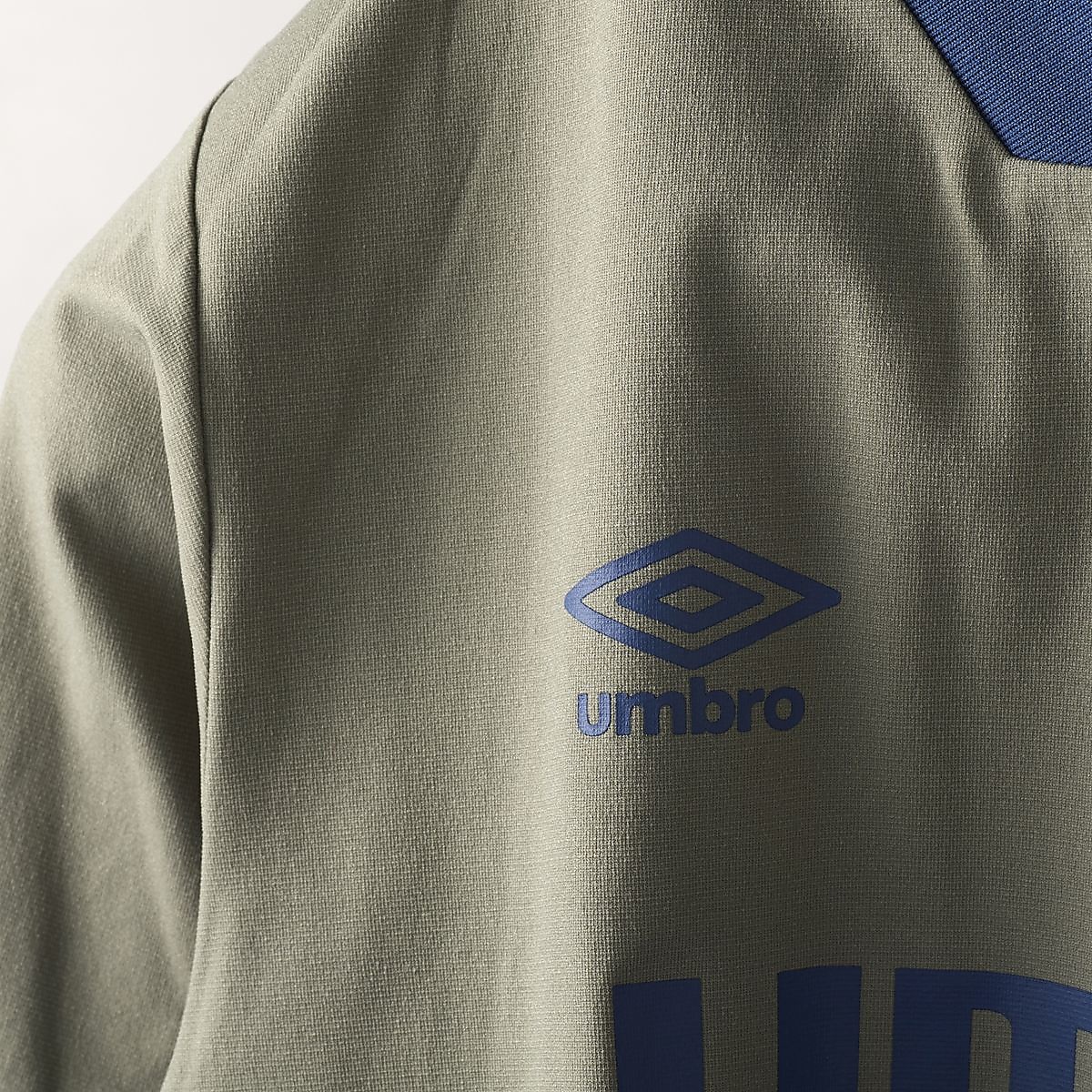 【THE THIRD by UMBRO】ジュニアフィールテックプラクティスシャツ