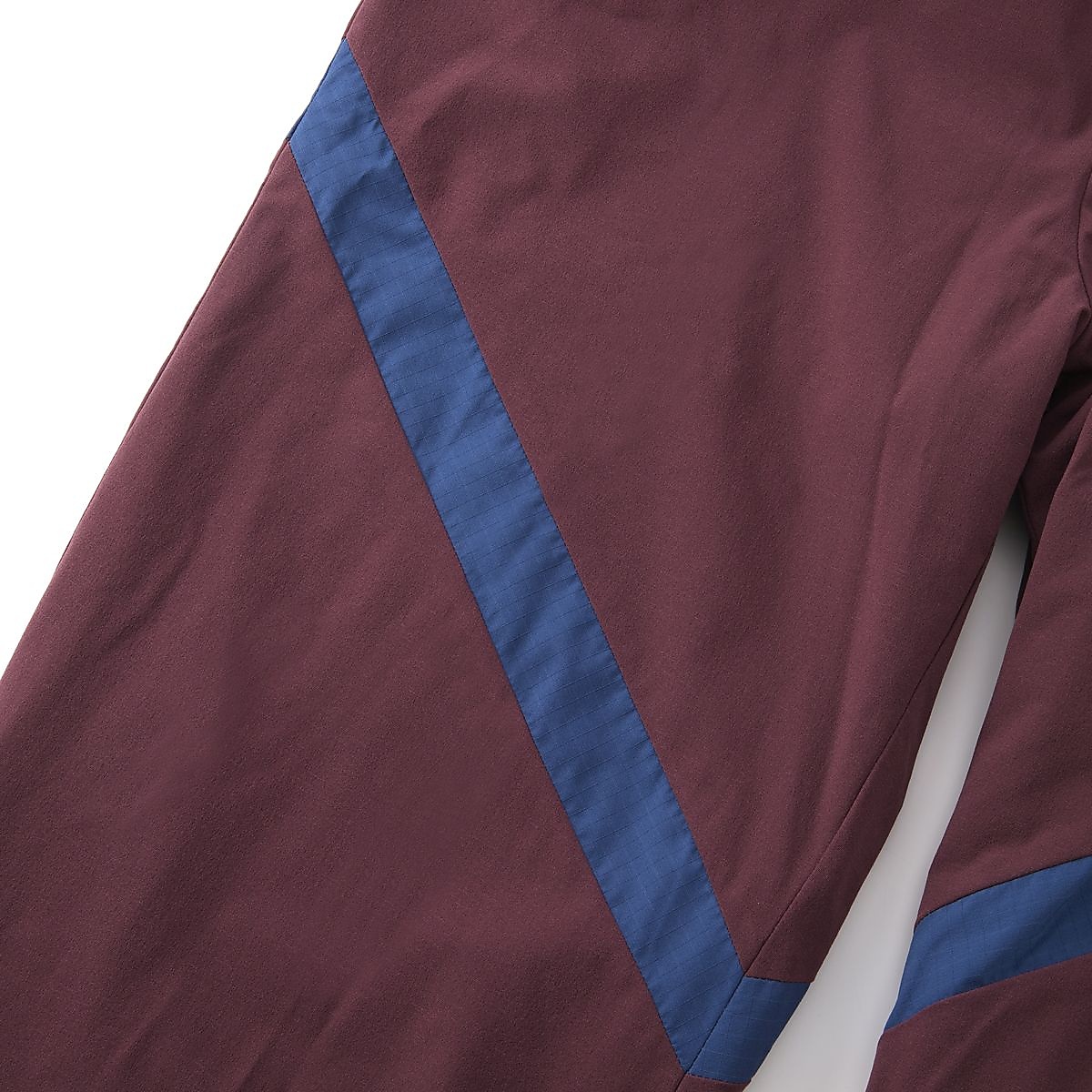 【THE THIRD by UMBRO】ウィンドロングパンツ