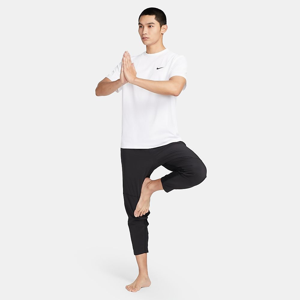 ナイキ ユニバーサル コア S/S トップ