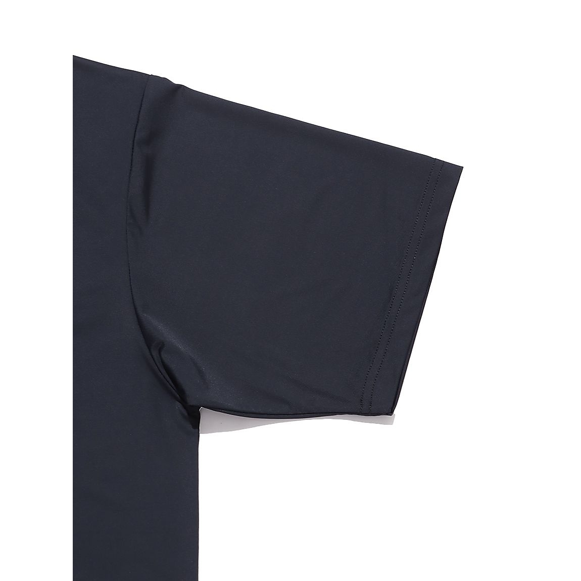 接触冷感 ロゴプリントTシャツ