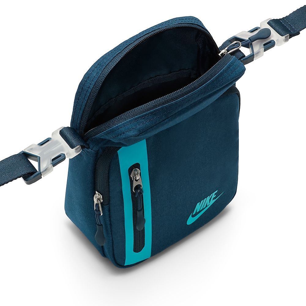 ナイキ エレメンタル PRM クロスボディ