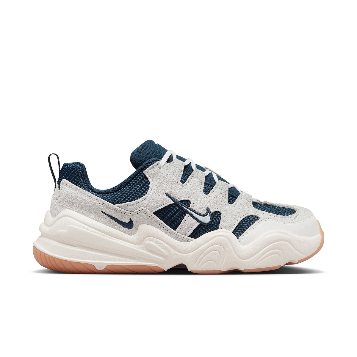 ナイキ ウィメンズ テック ヘラ