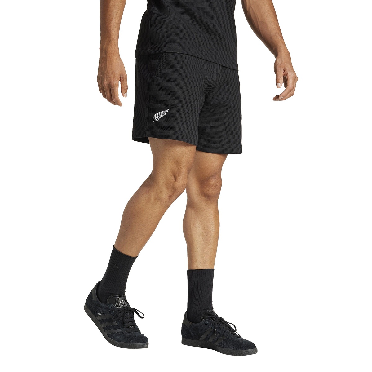 M ALL BLACKS トレフォイル ESS ショーツ