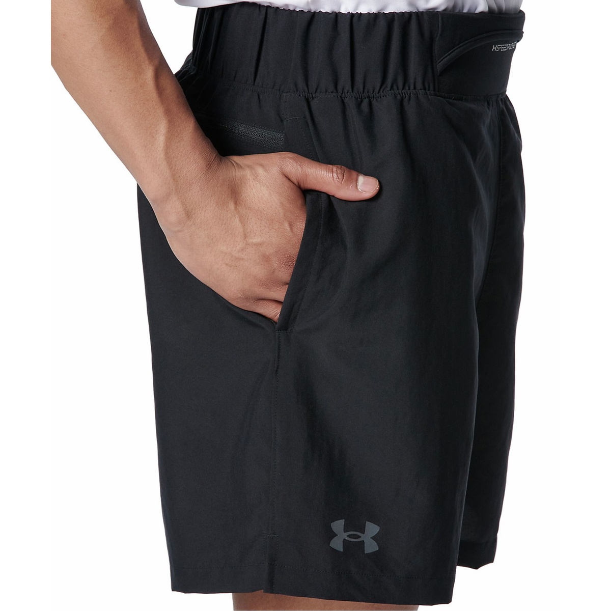 MOTIVATE WOVEN SHORTS