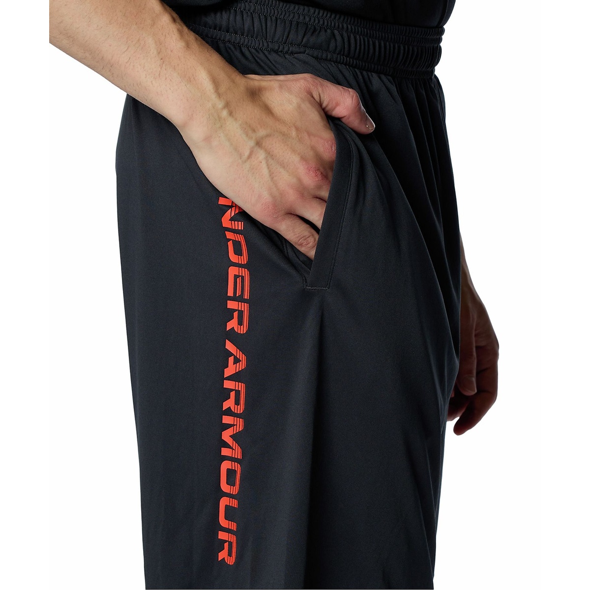UA TECH SHORTS SEASONAL