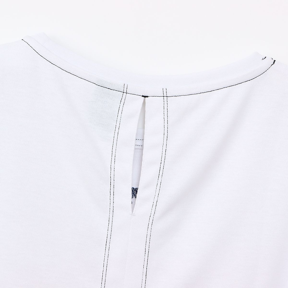 SHORT SLEEVE T-SHIRT