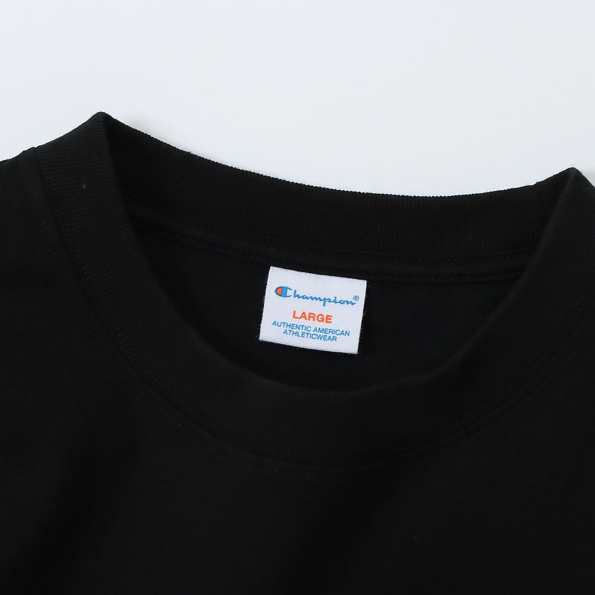 SHORT SLEEVE T-SHIRT