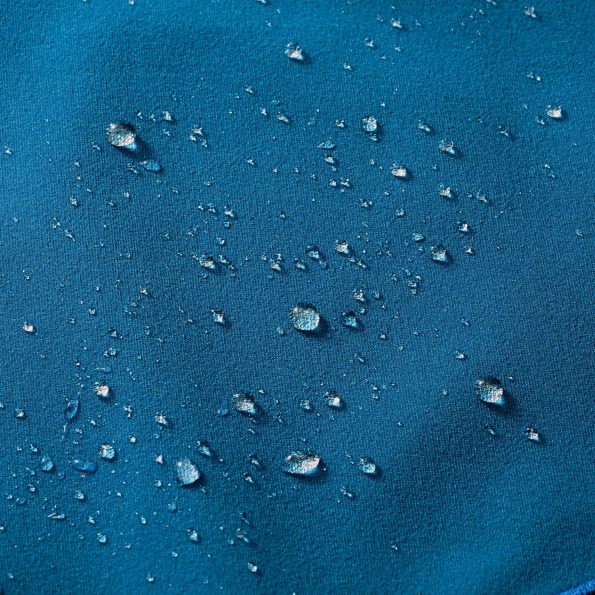 【THE THIRD by UMBRO】ストレッチウーブンハーフパンツ