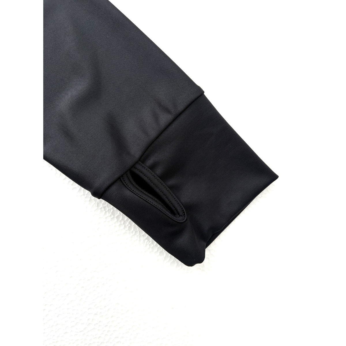 FILA ロゴプリントZIPラッシュ