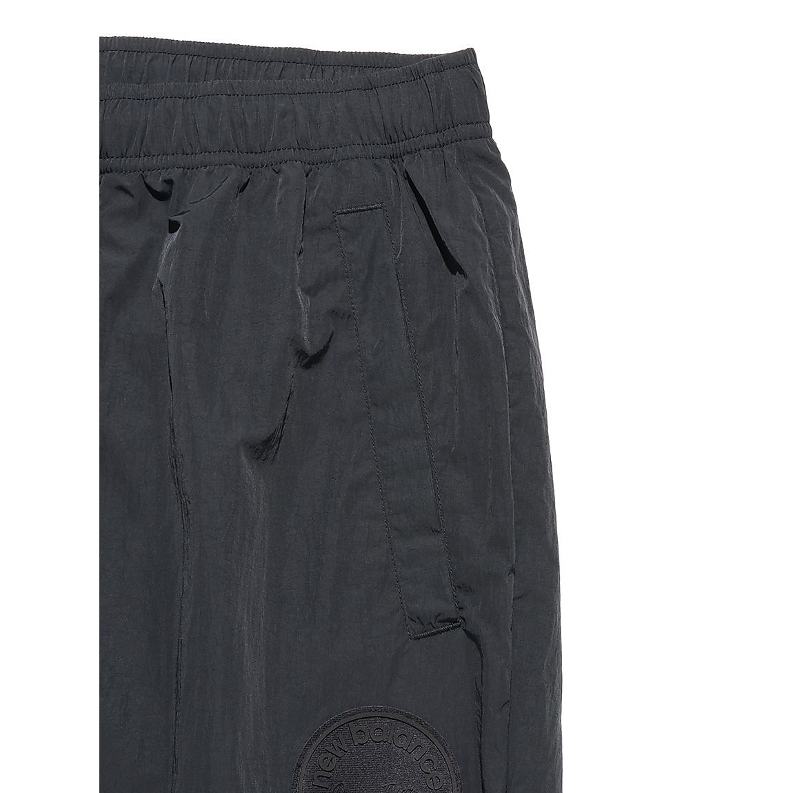 ウインドパンツ