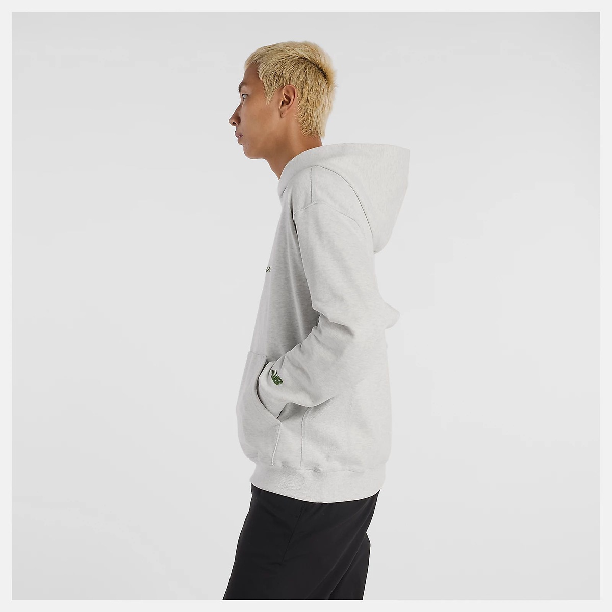 Athletics シグネチャーフーディ