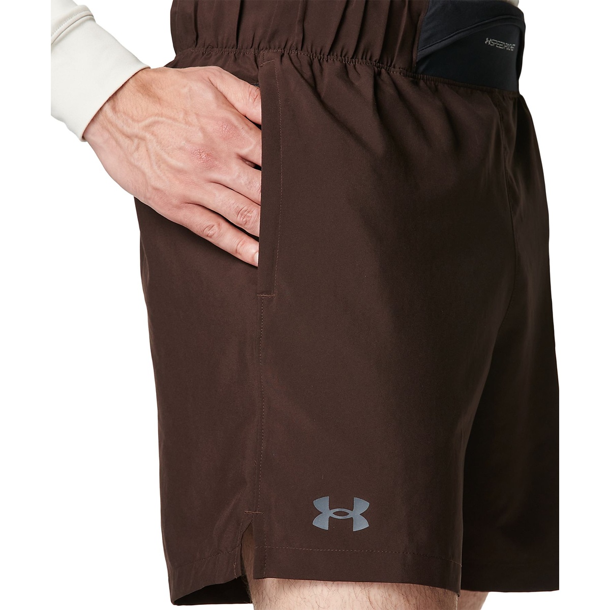 MOTIVATE WOVEN SHORTS