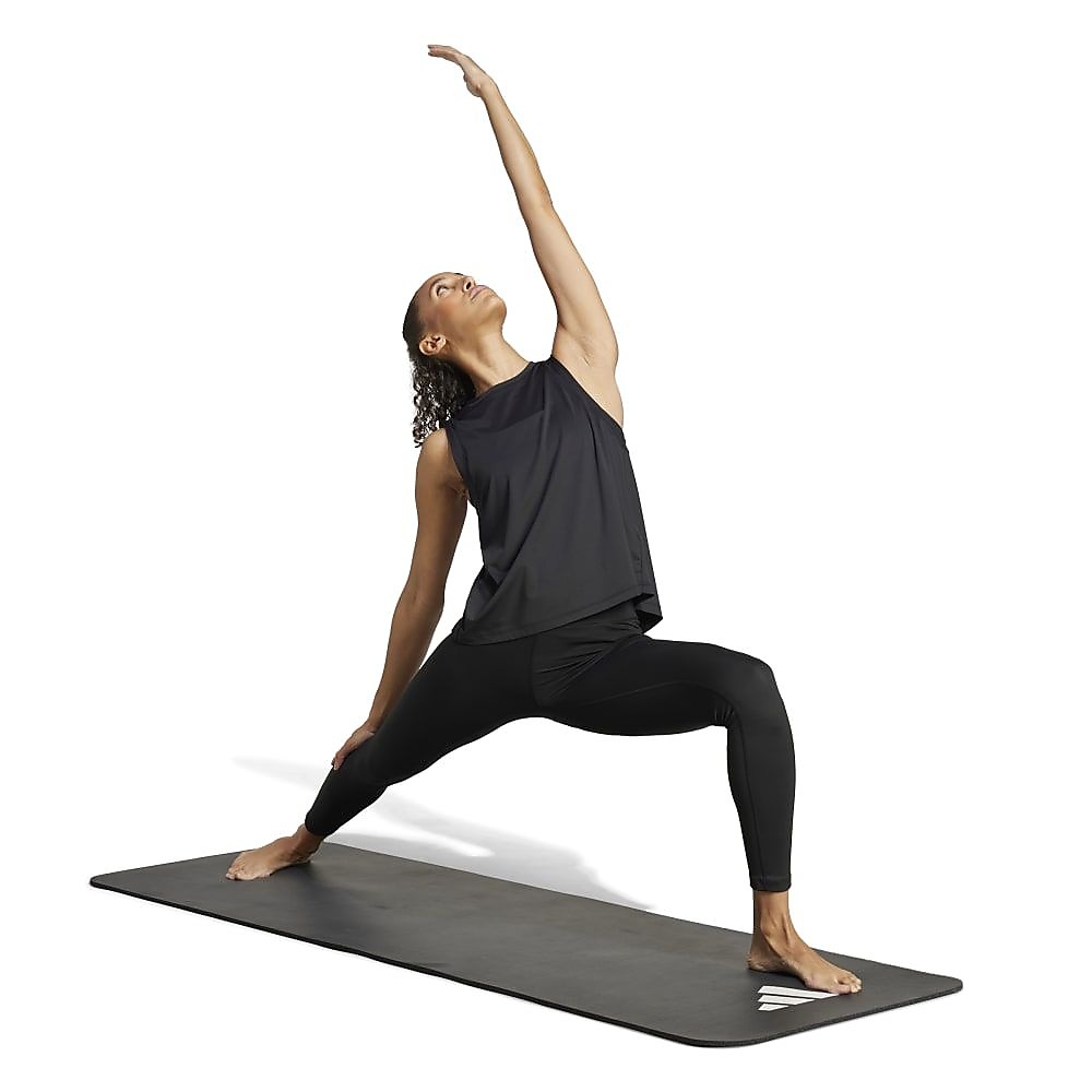 WYOGAタンクトップ