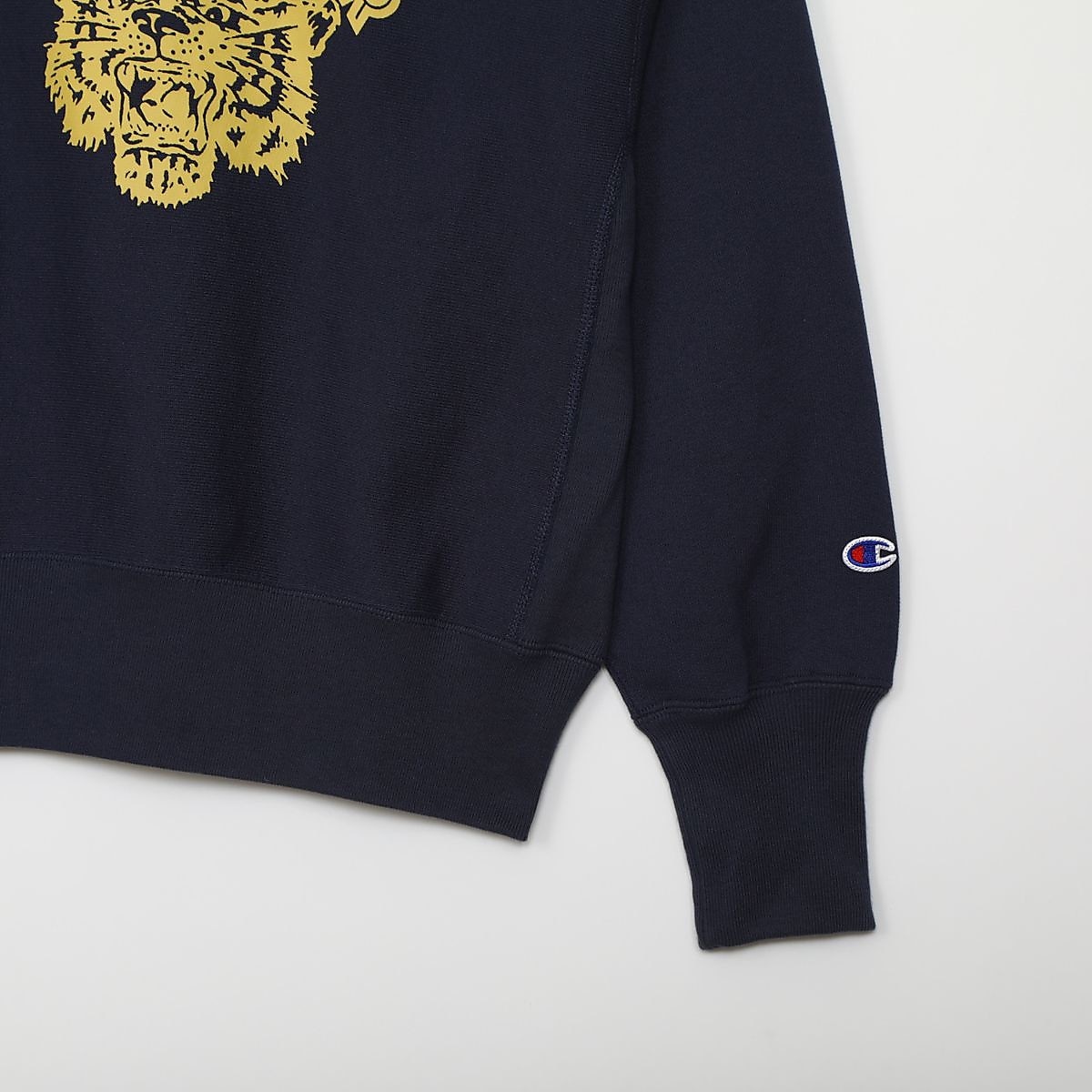 RW CREW NECK SWEATSHIRT