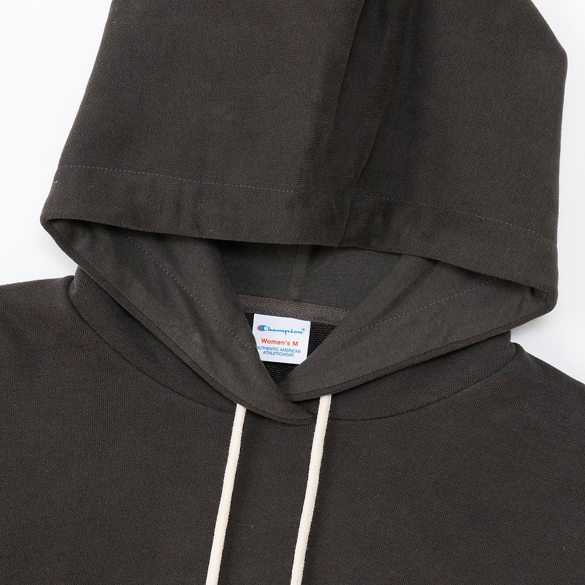 HOODED SWEATSHIRT