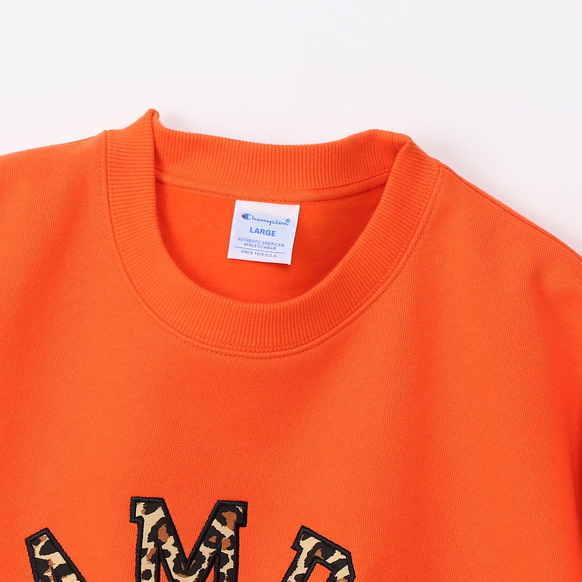 CREW NECK SWEATSHIRT