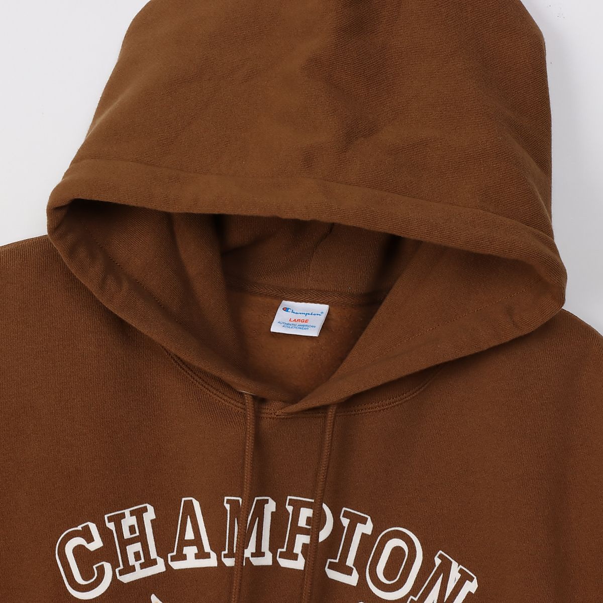 HOODED SWEATSHIRT