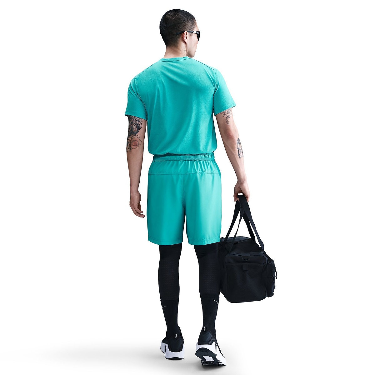 ナイキ ユニバーサル コア S/S トップ