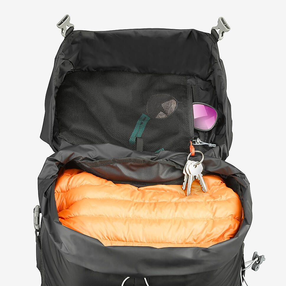 ハイキングバックパック38LBLK