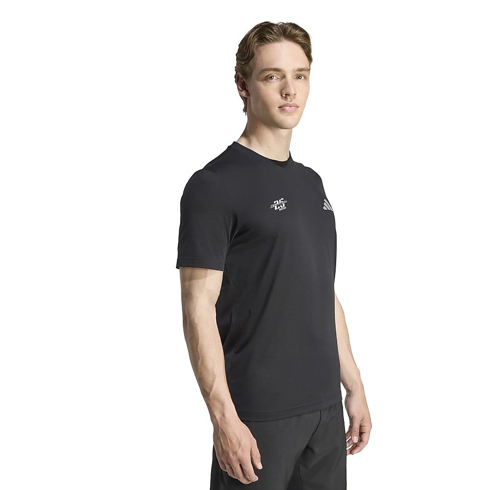 MTENNISBARRICADEグラフィックTシャツ