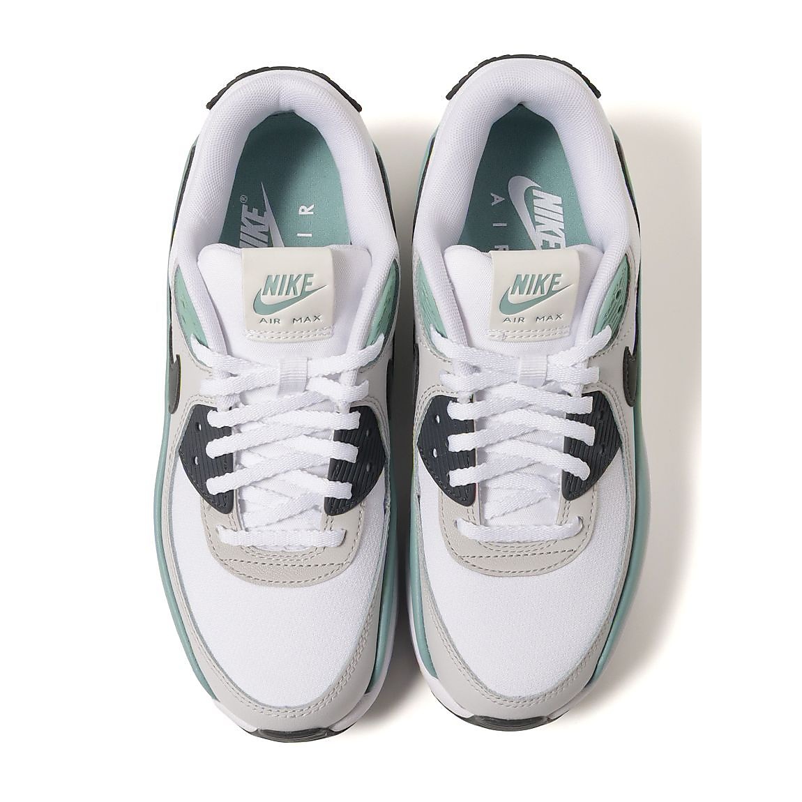 ナイキ ウィメンズ エア マックス 90 LV8