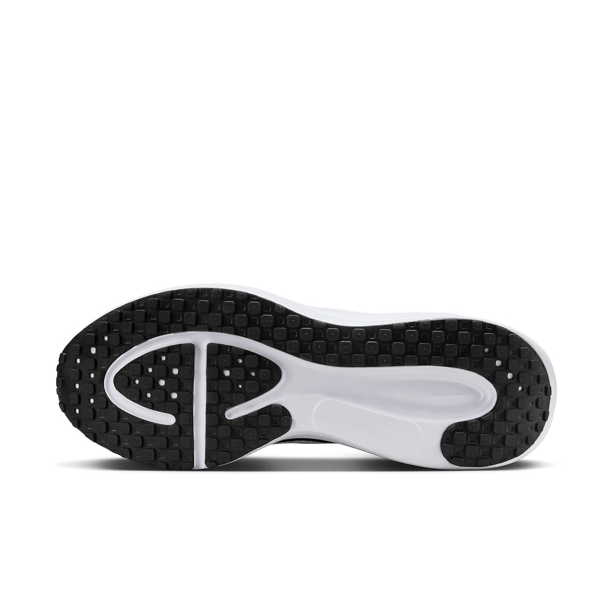 ナイキ レボリューション 8