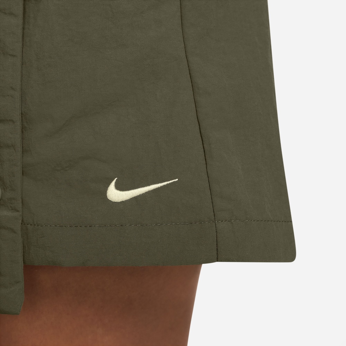 ナイキ ウィメンズ ESSNTL WVN MR 3 SKO ショート