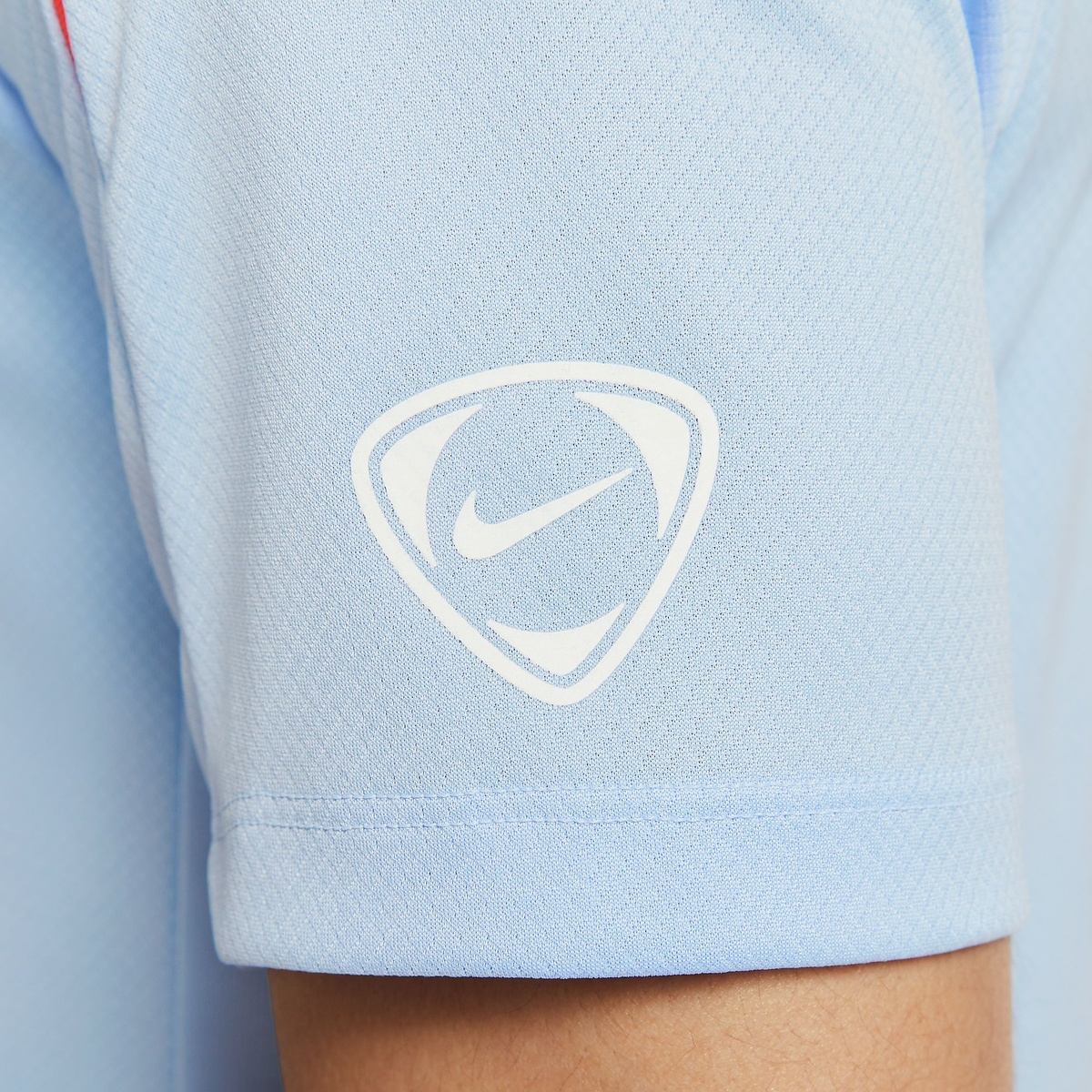 AS M NK DF STRK TOP SS T90