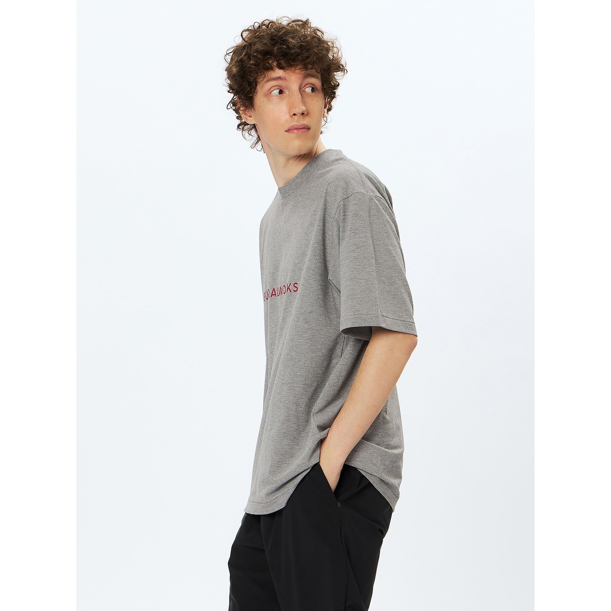 GRAPHIC TEE 2