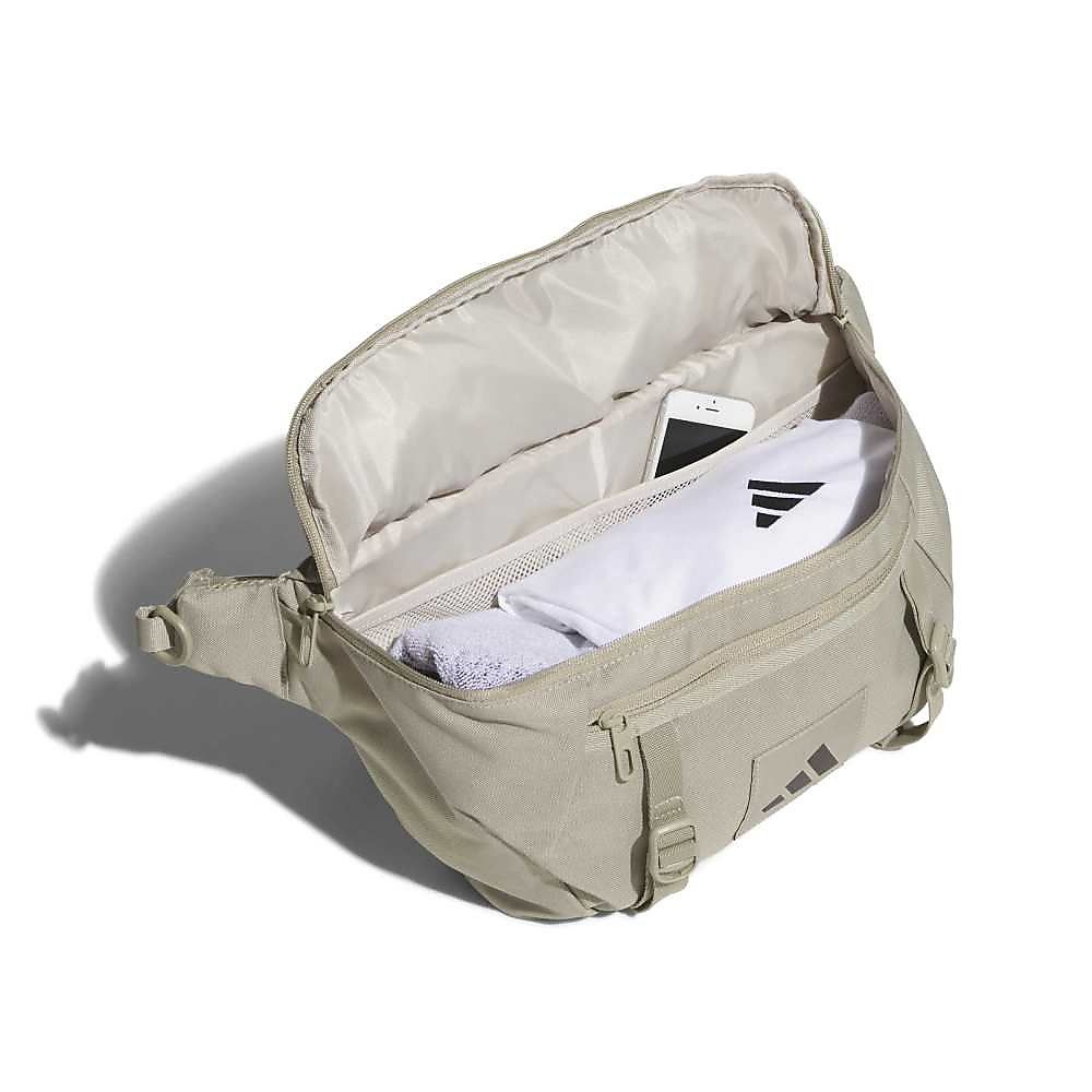 ユーティリティー クロスボディーバッグ