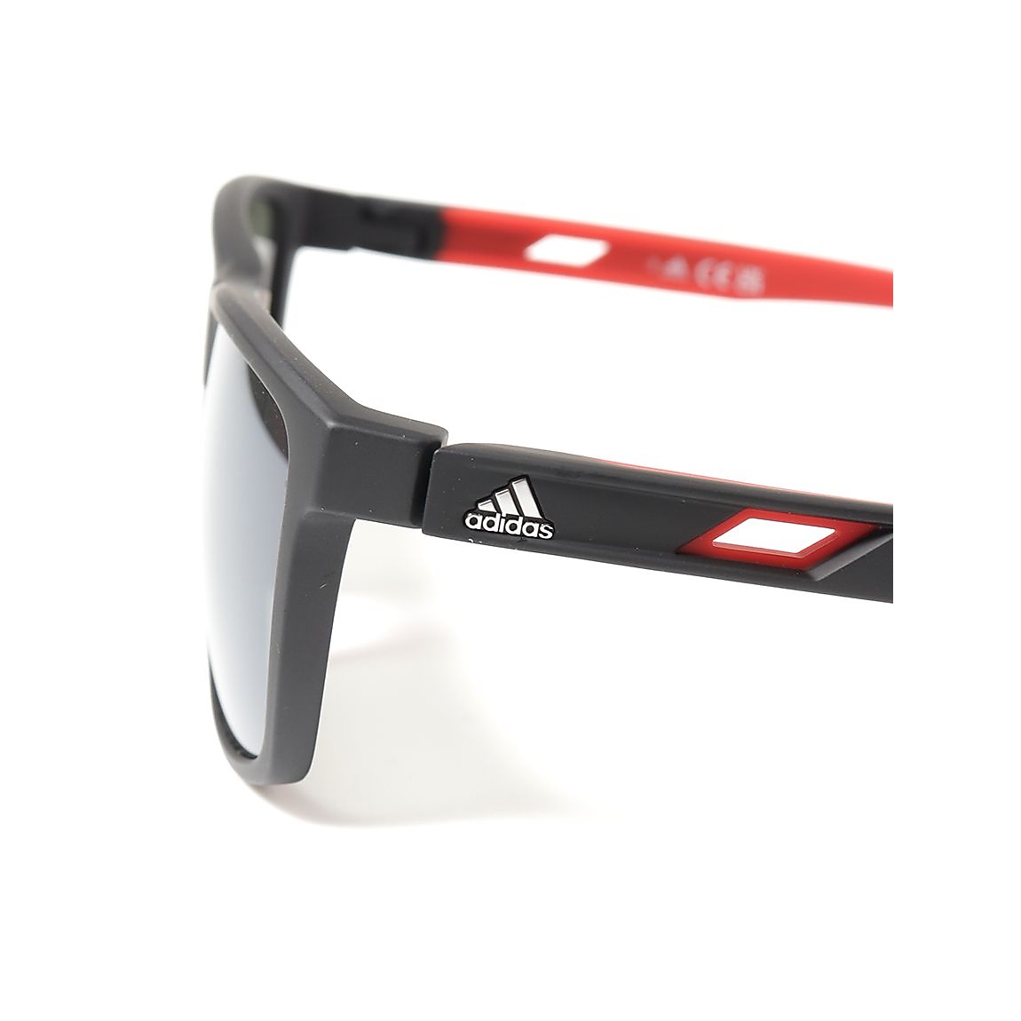 24 adidasサングラス