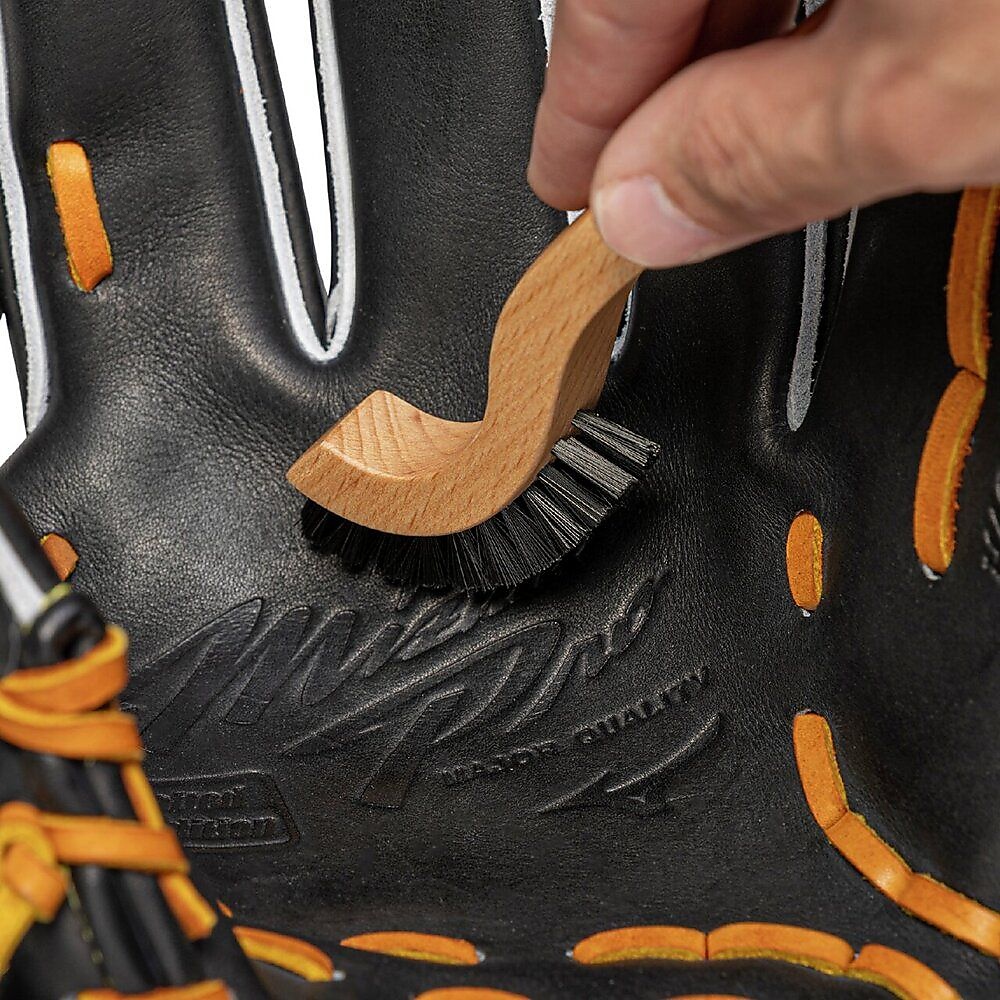 ミズノプロ　グラブカーブブラシ