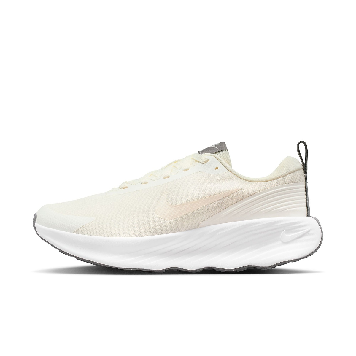 ナイキ ウィメンズ プロミナ