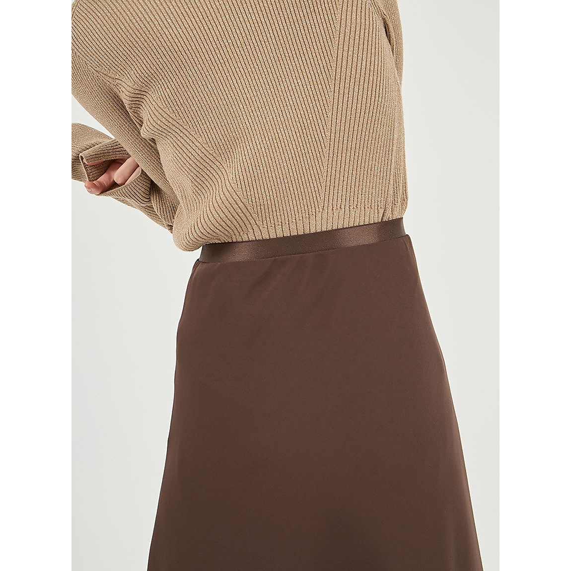 ゴムウエストナロースカート